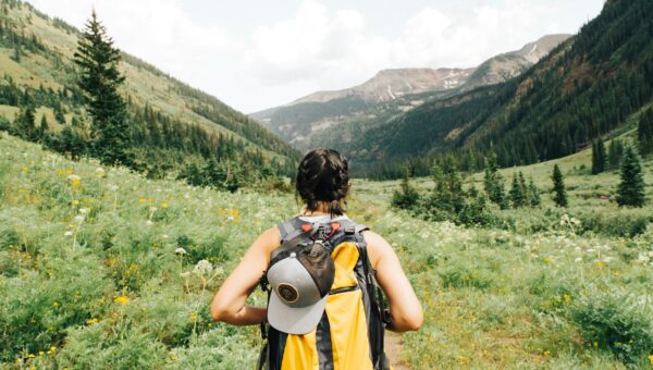 11 Ways to Stay Safe While Traveling Alone